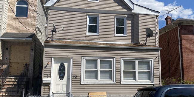 Primary Photo - 32 Boylan Street