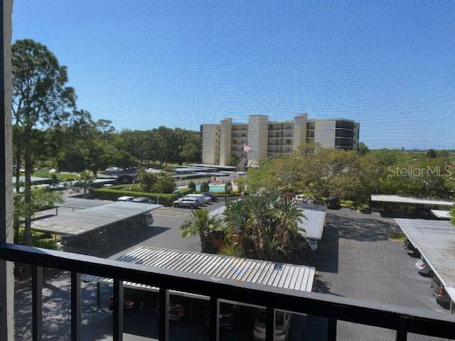 Building Photo - 2700 Cove Cay Dr