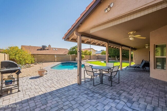 Building Photo - Beautiful full furnished home in desirable North Scottsdale