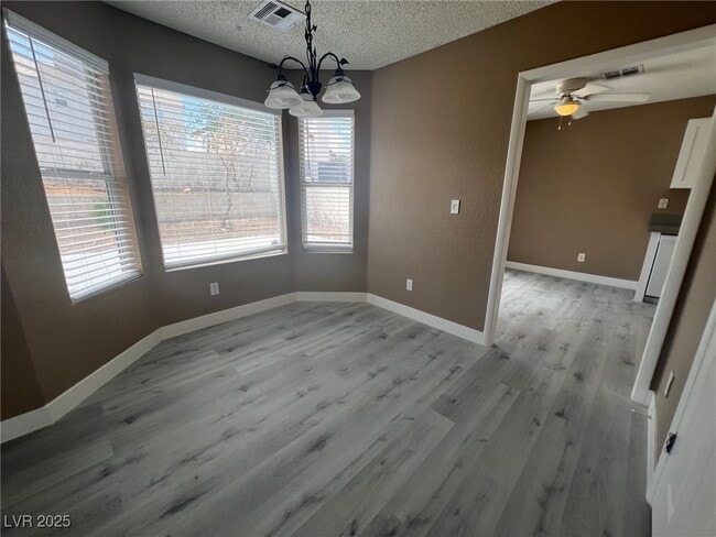 Building Photo - 1368 Torington Dr