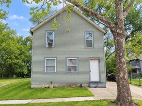 Building Photo - 6215 Carpenter Ave
