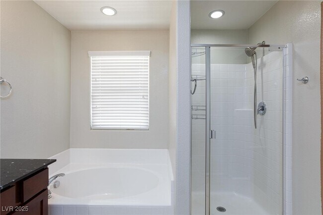 Building Photo - 6736 Prairie Dusk Dr