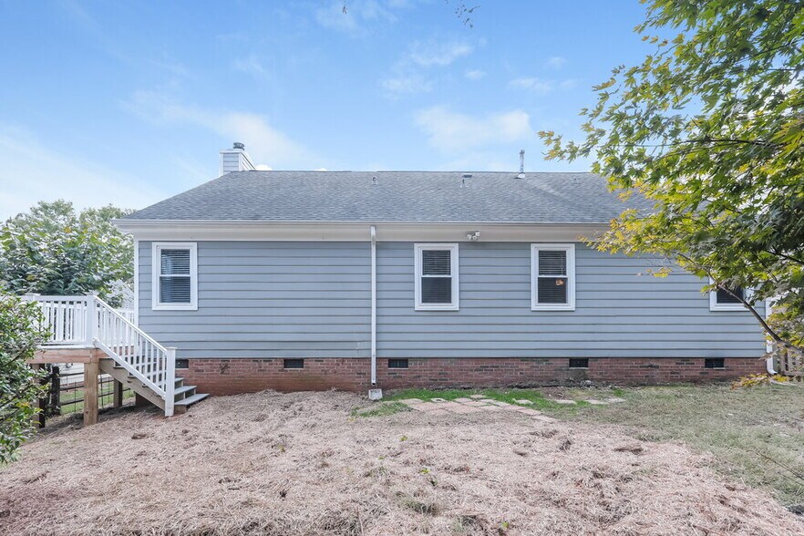 Building Photo - 13839 Poppleton Ct
