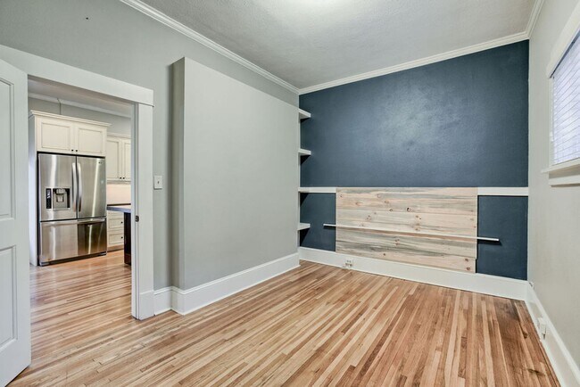 Building Photo - Exceptional 3 Bedroom Home with office & detached flex space