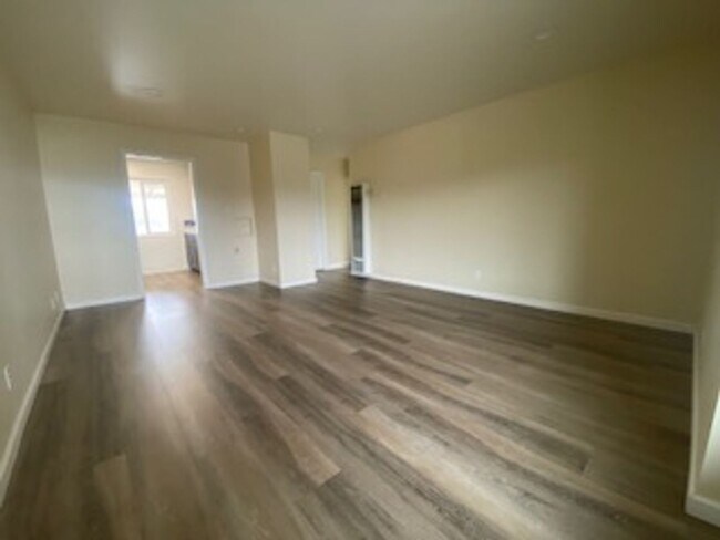 Building Photo - 4216 Nevin Ave