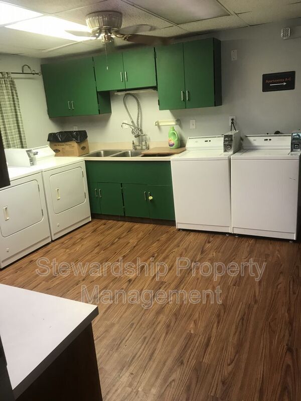 Building Photo - 200 S Wooster Ave