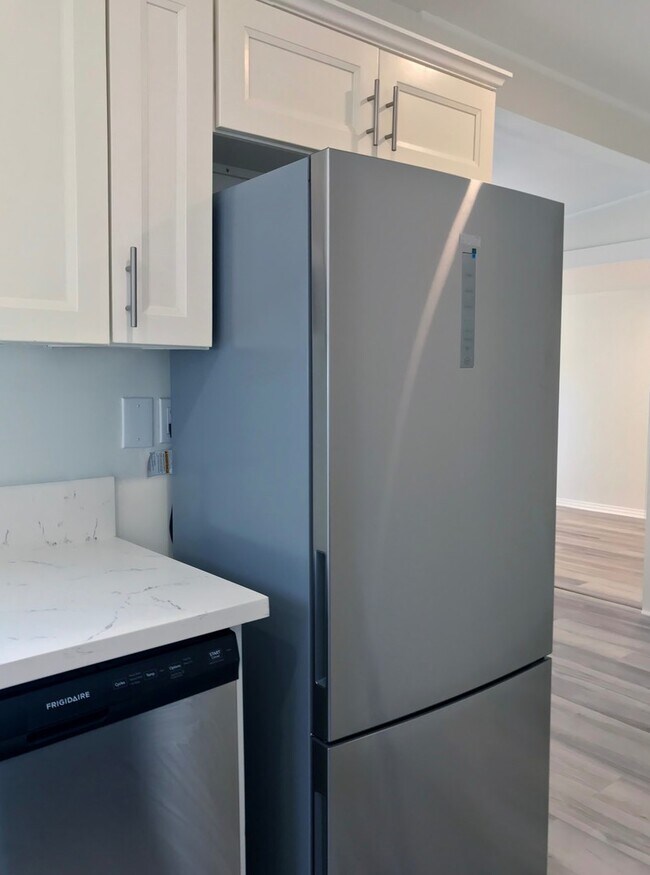 Building Photo - 4041 Van Buren Pl