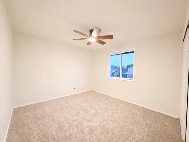 Building Photo - Beautifully Updated 4-Bedroom Home in Woodland, WA – Pet Friendly
