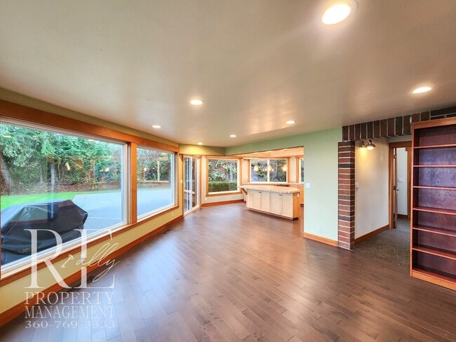 Building Photo - MOVE-IN SPECIAL: 50% OFF FIRST MONTHS RENT - Waterfront Rustic Retreat with Vaulted Ceilings, Pic...