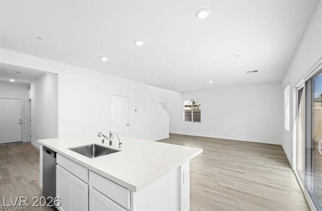 Building Photo - 530 Preston Crst St