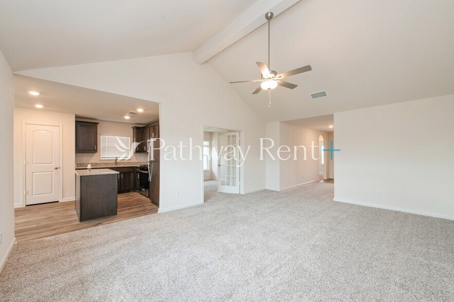Building Photo - 10832 Gray Mare Dr