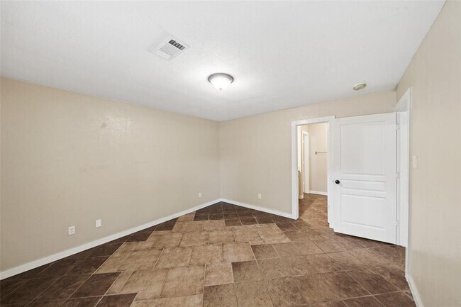 Building Photo - 202 Penick Rd
