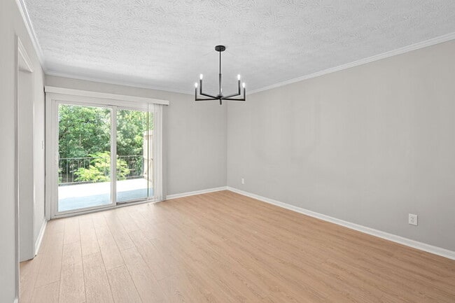 Building Photo - 315 Winding River Dr
