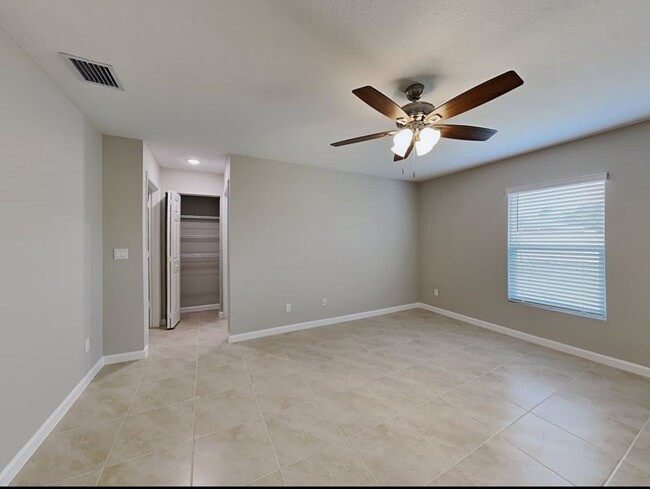 Building Photo - 2039 SW Trenton Ln