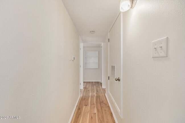 Building Photo - 3234 E Friess Dr
