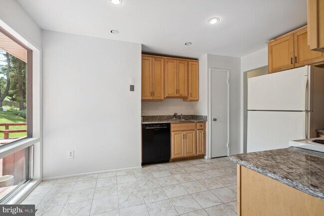 Building Photo - 11512 Alcinda Ln