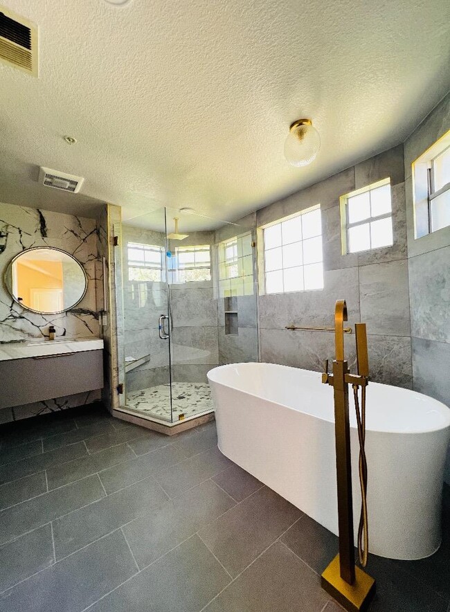 Building Photo - 4173 El Camino Real