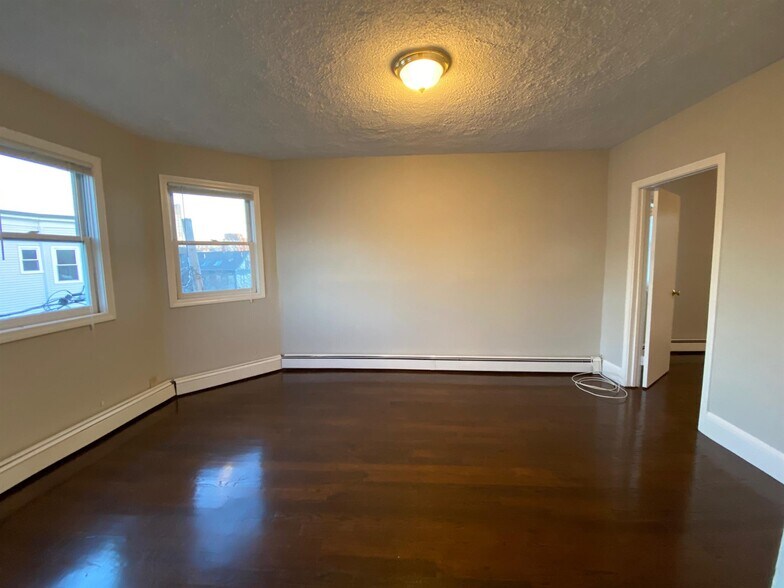 Building Photo - 34 Speridakis Ter