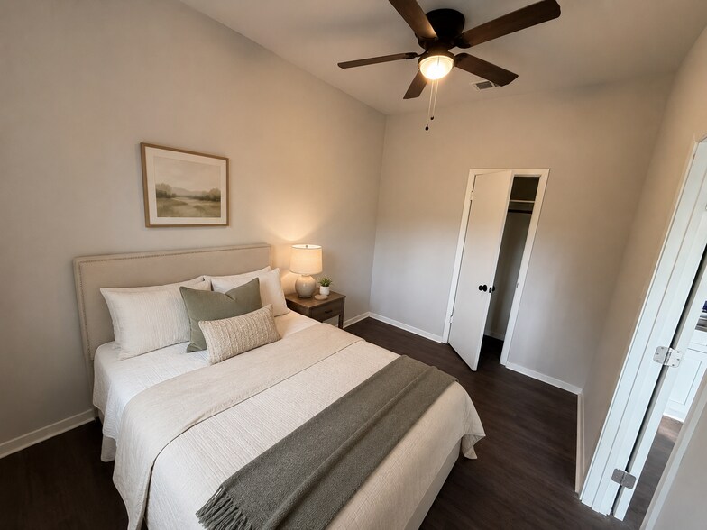 bedroom - 16608 Echo Glen Dr