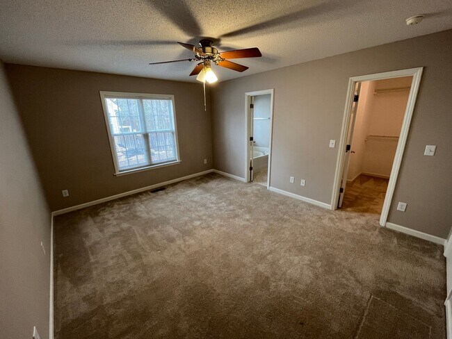 Building Photo - Terrific 3BD, 2BA Home in Prime Location Near Downtown Durham, Southpoint Mall, and RTP