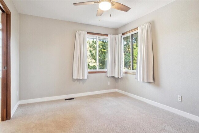 Building Photo - 8056 S Krameria Way