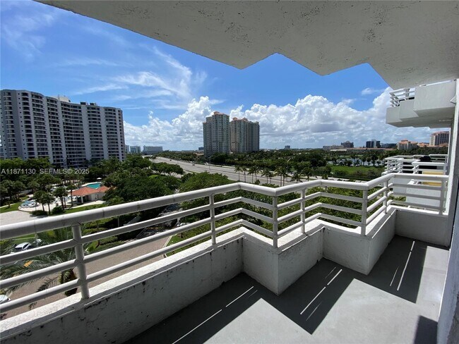 Building Photo - 3300 NE 192 St