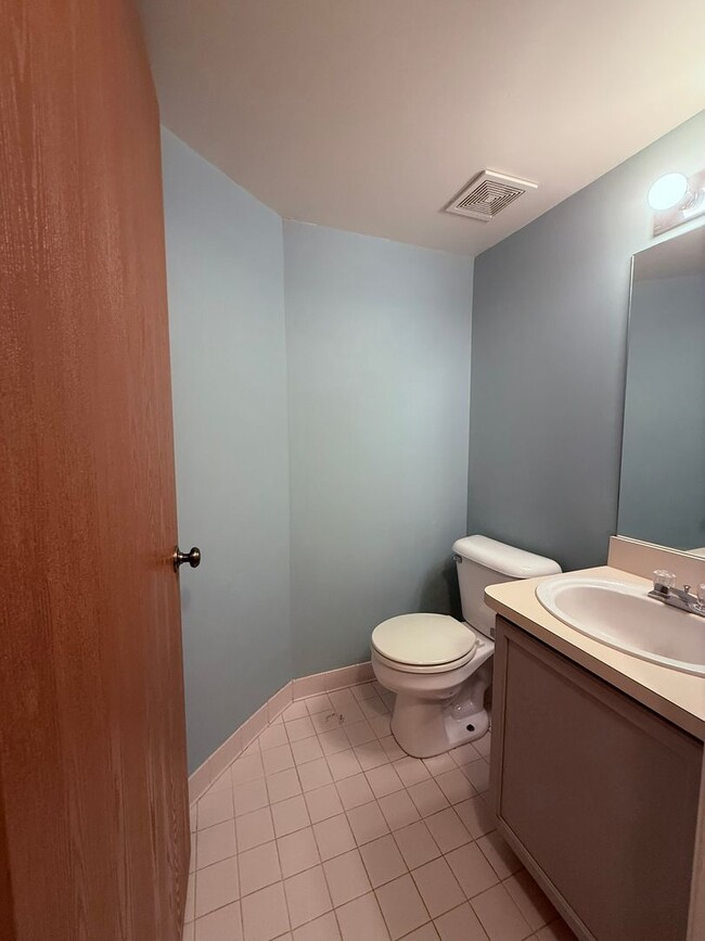 Building Photo - 3025 Forest Creek Ct