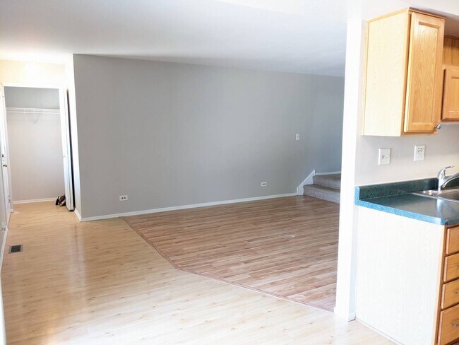 Building Photo - 2751 Wayfaring Ln