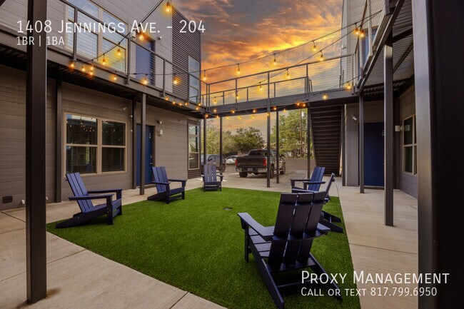 Building Photo - 1408 S Jennings Ave