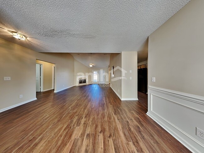 Building Photo - 101 Mills Run Dr