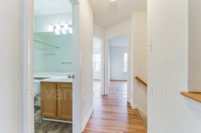 Building Photo - 1404 Roman Ridge Way