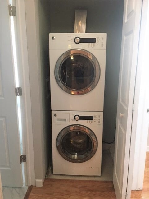 Washer & Dryer - 253 Beverly Rd
