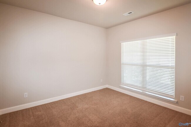 Building Photo - 173 Grey Fawn Trail