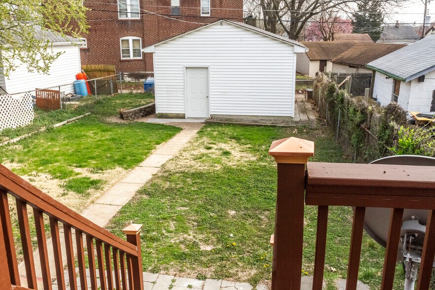 Building Photo - 4626 Wilcox Ave