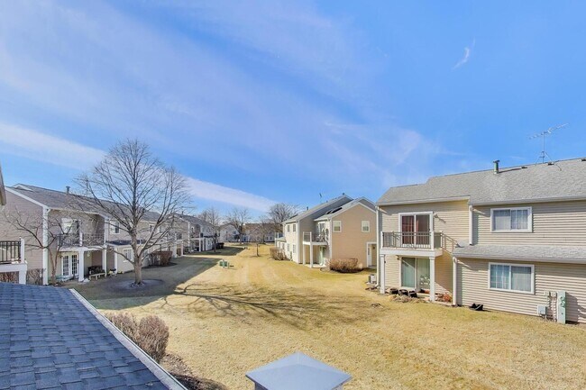 Building Photo - 2122 Southwind Cir