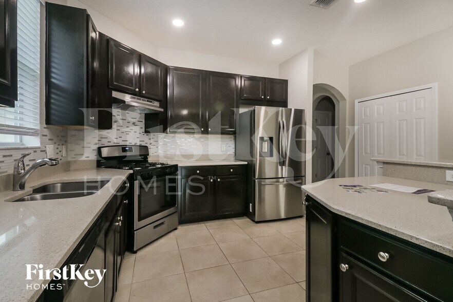 Building Photo - 1134 Ketzal Dr