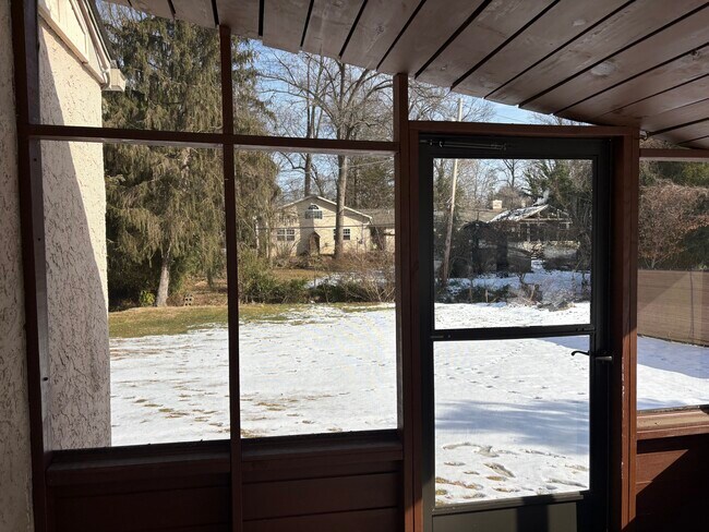 Building Photo - 77 Winding Ln