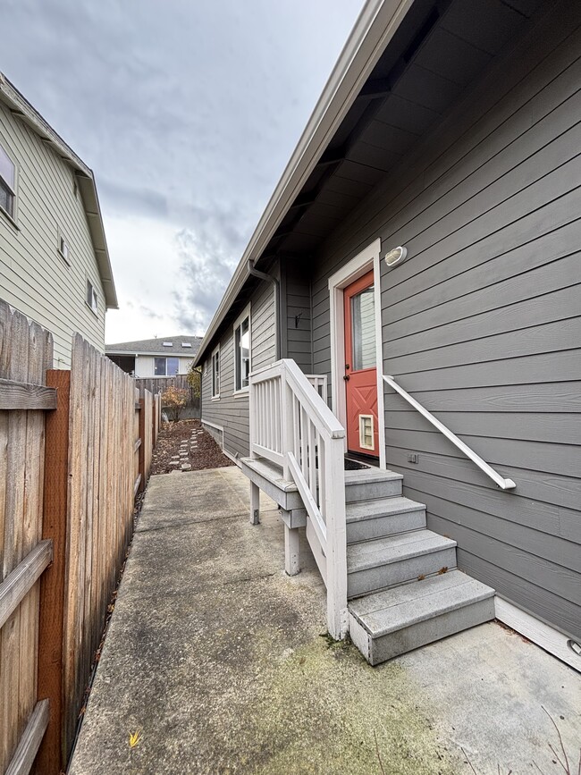 Building Photo - 2537 Eagle Creek Ln