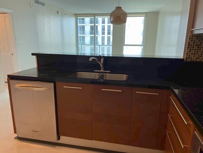 Building Photo - 253 NE 2nd St