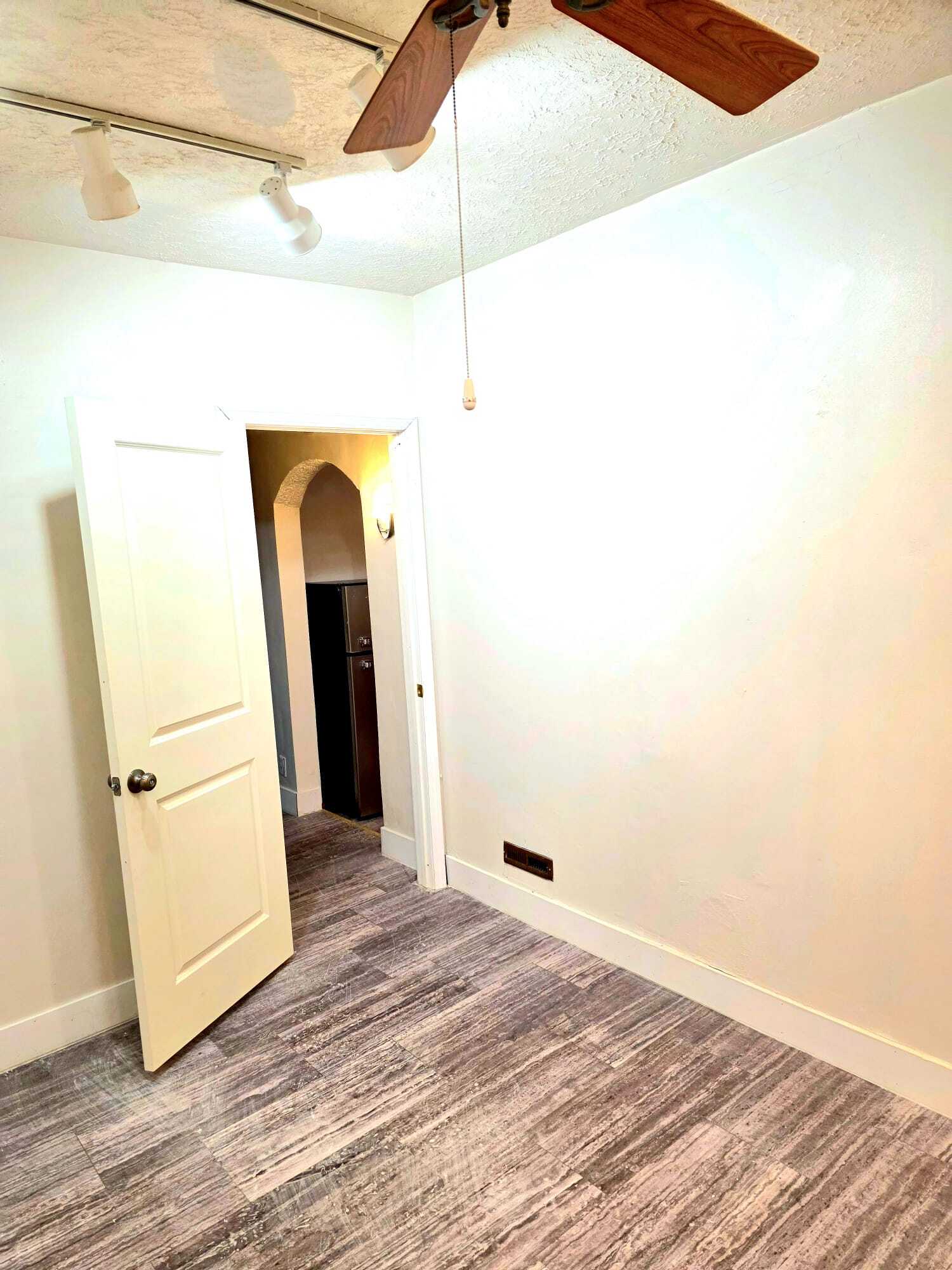 Building Photo - 2229 Brewerton Rd