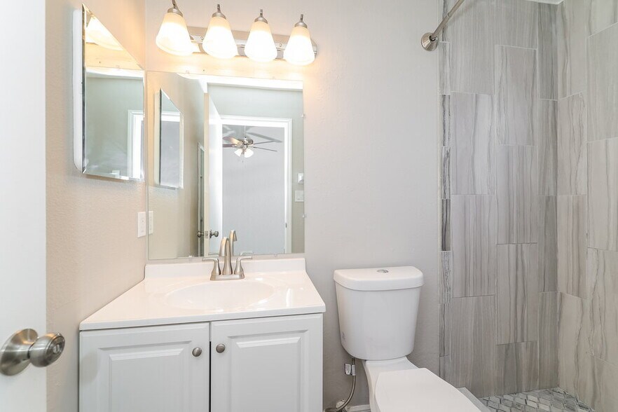 Building Photo - 12702 Whiterapids Dr