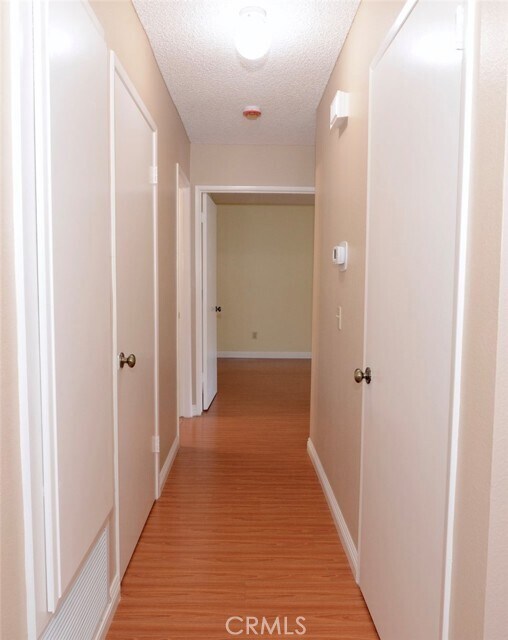 Building Photo - 2470 Coventry Cir