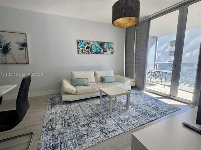 Building Photo - 488 NE 18th St