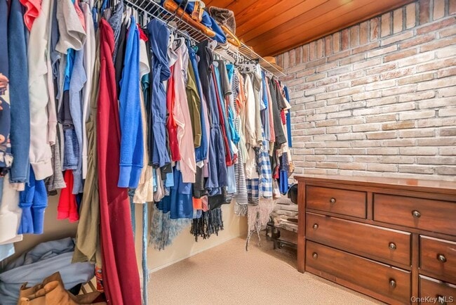 Building Photo - 2327 Cleveland St