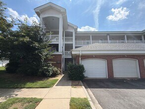 Building Photo - 9113 Meadow Vista Rd