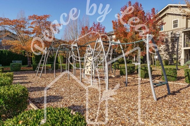 Building Photo - 8838 NE Brentford Way