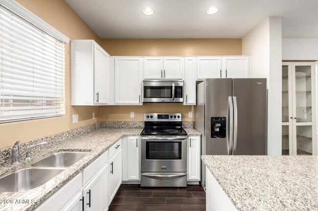 Building Photo - 2031 N 77th Ln