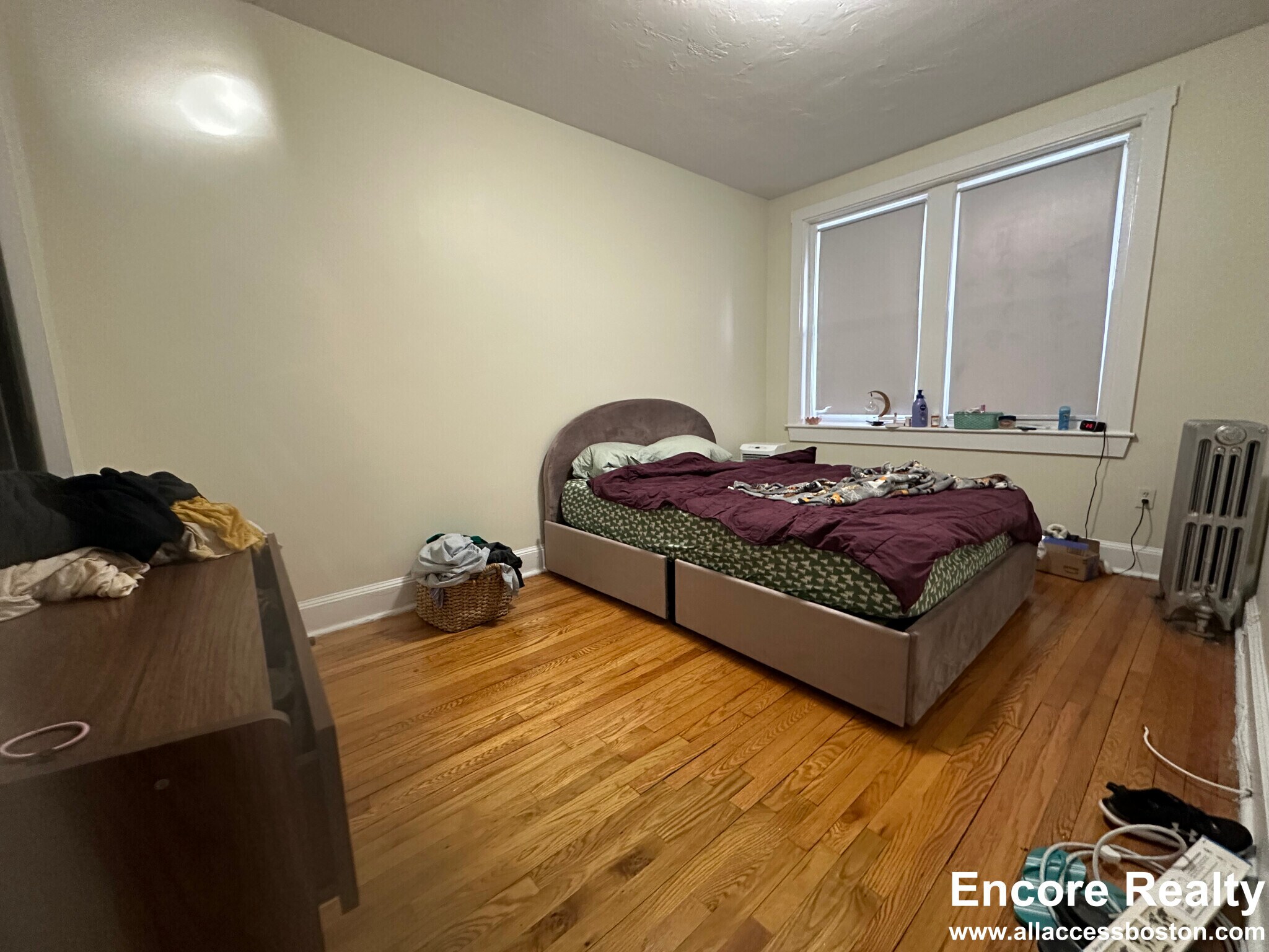 Building Photo - 127 Sutherland Rd