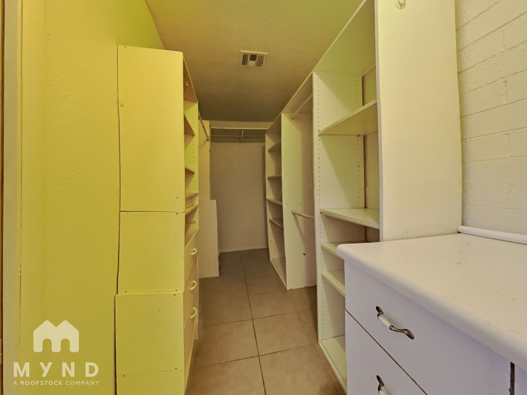 Building Photo - 4520 N 53rd Ave