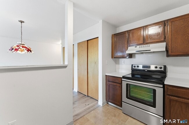 Building Photo - 2316 Cromwell Hills Dr